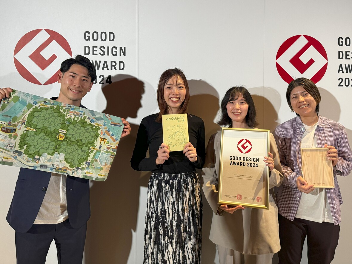 写真左から2人目が、飛騨五木株式会社の代表取締役社長に就任した山崎杏奈。