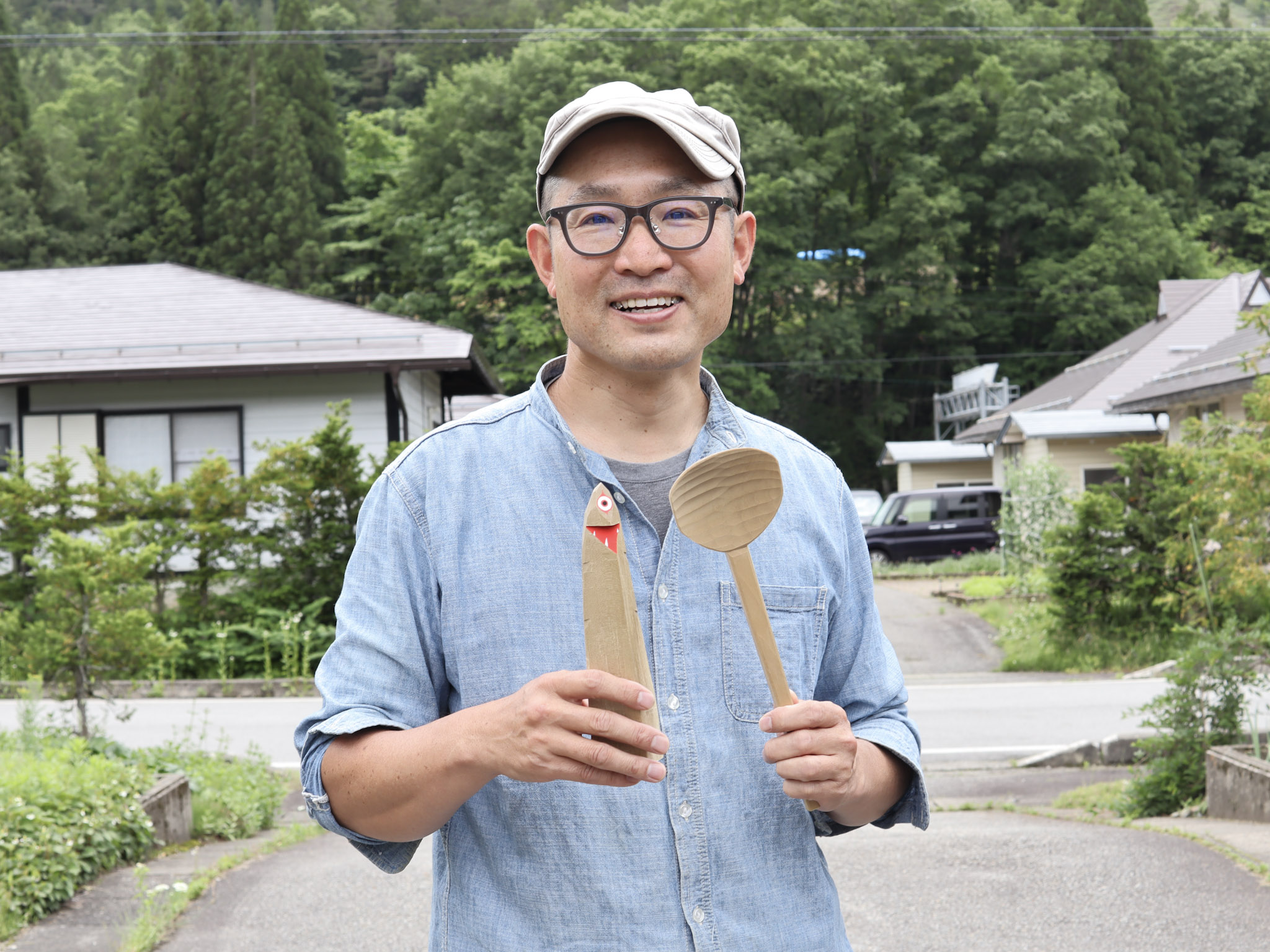 奥井京介さん。1976年生まれ、大阪府出身。2010年に奥井木工舎を立ち上げ、現在に至る。