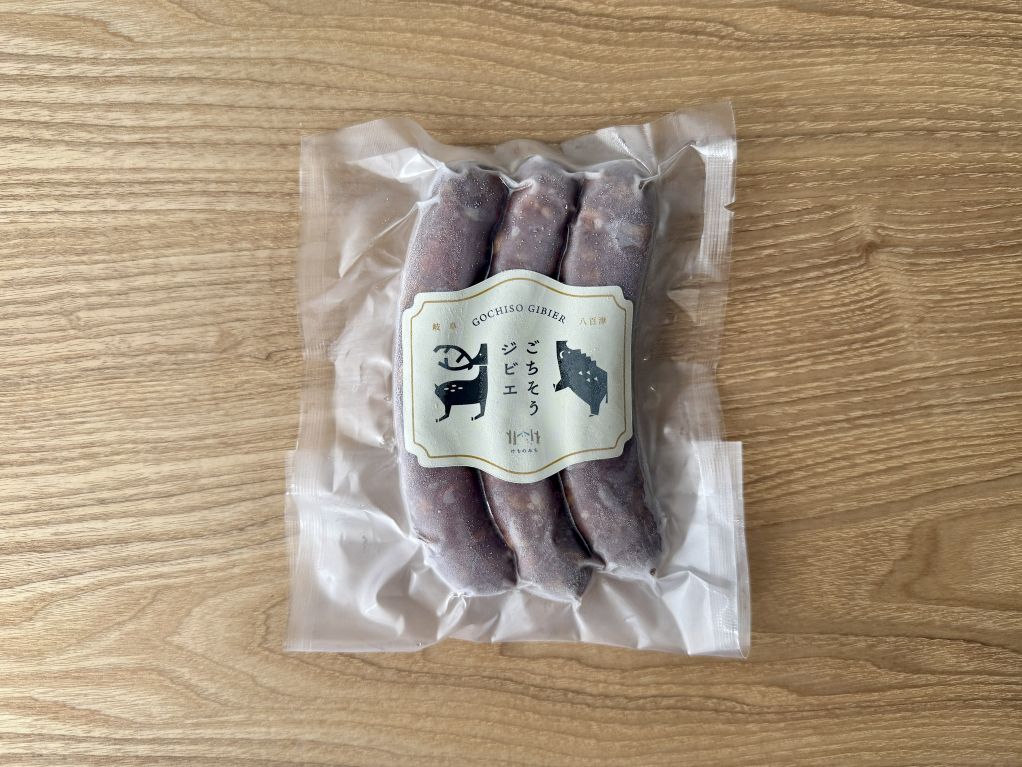 【冷凍】猪 生ソーセージ（120g）　税込1,026円。響hibi-ki STORE実店舗でも販売中！